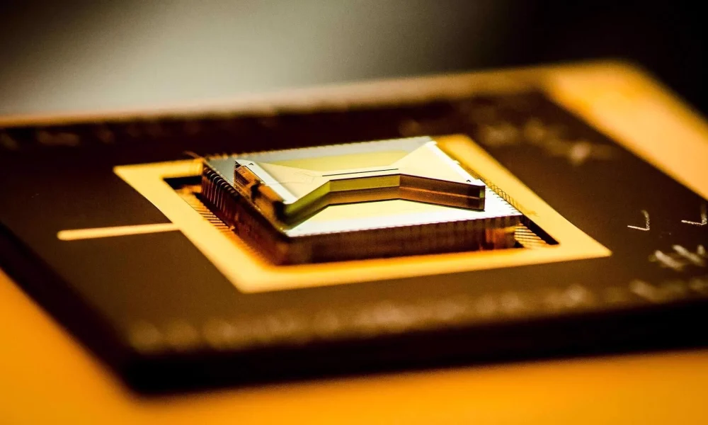 Using Quantum Methods to Develop Better On-Chip Lasers